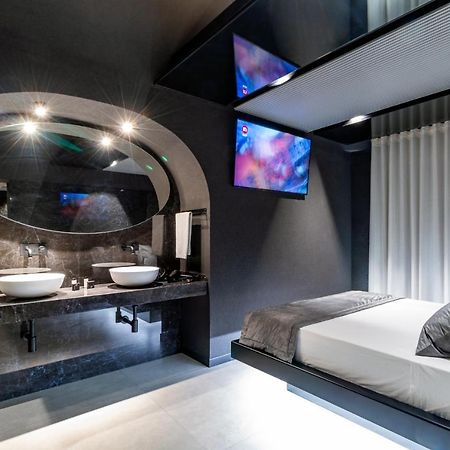 4 Suites " Unconventional Living Rooms " Catania Ngoại thất bức ảnh