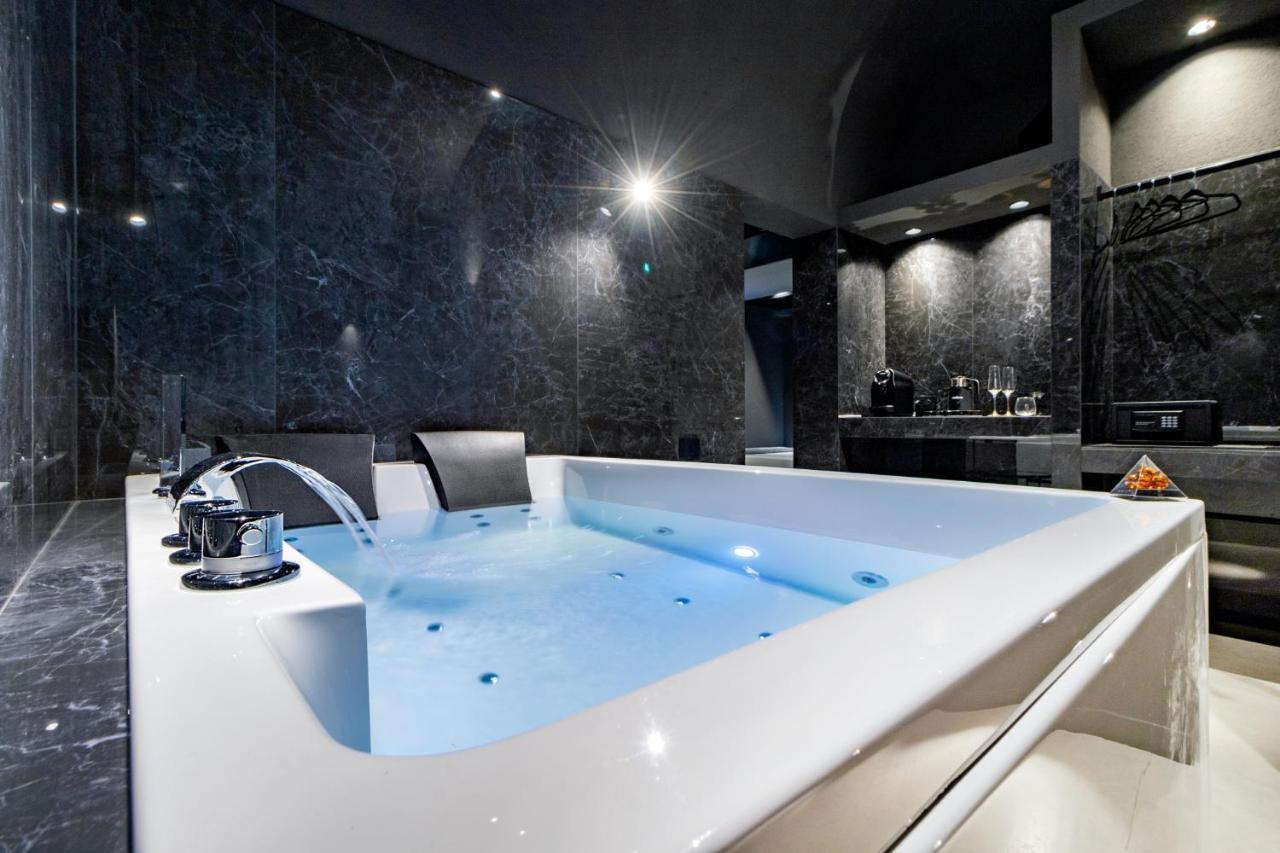4 Suites " Unconventional Living Rooms " Catania Ngoại thất bức ảnh