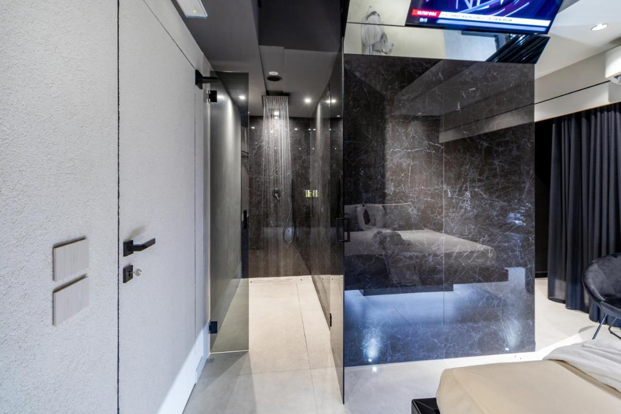 4 Suites " Unconventional Living Rooms " Catania Ngoại thất bức ảnh