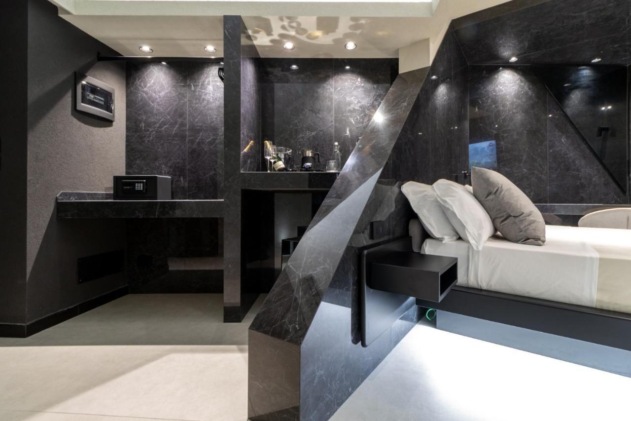 4 Suites " Unconventional Living Rooms " Catania Ngoại thất bức ảnh