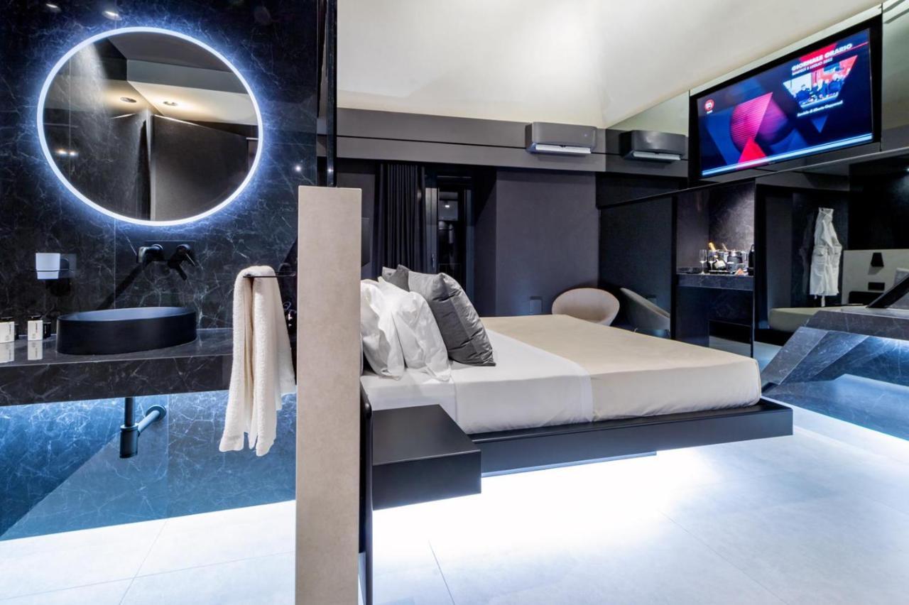 4 Suites " Unconventional Living Rooms " Catania Ngoại thất bức ảnh