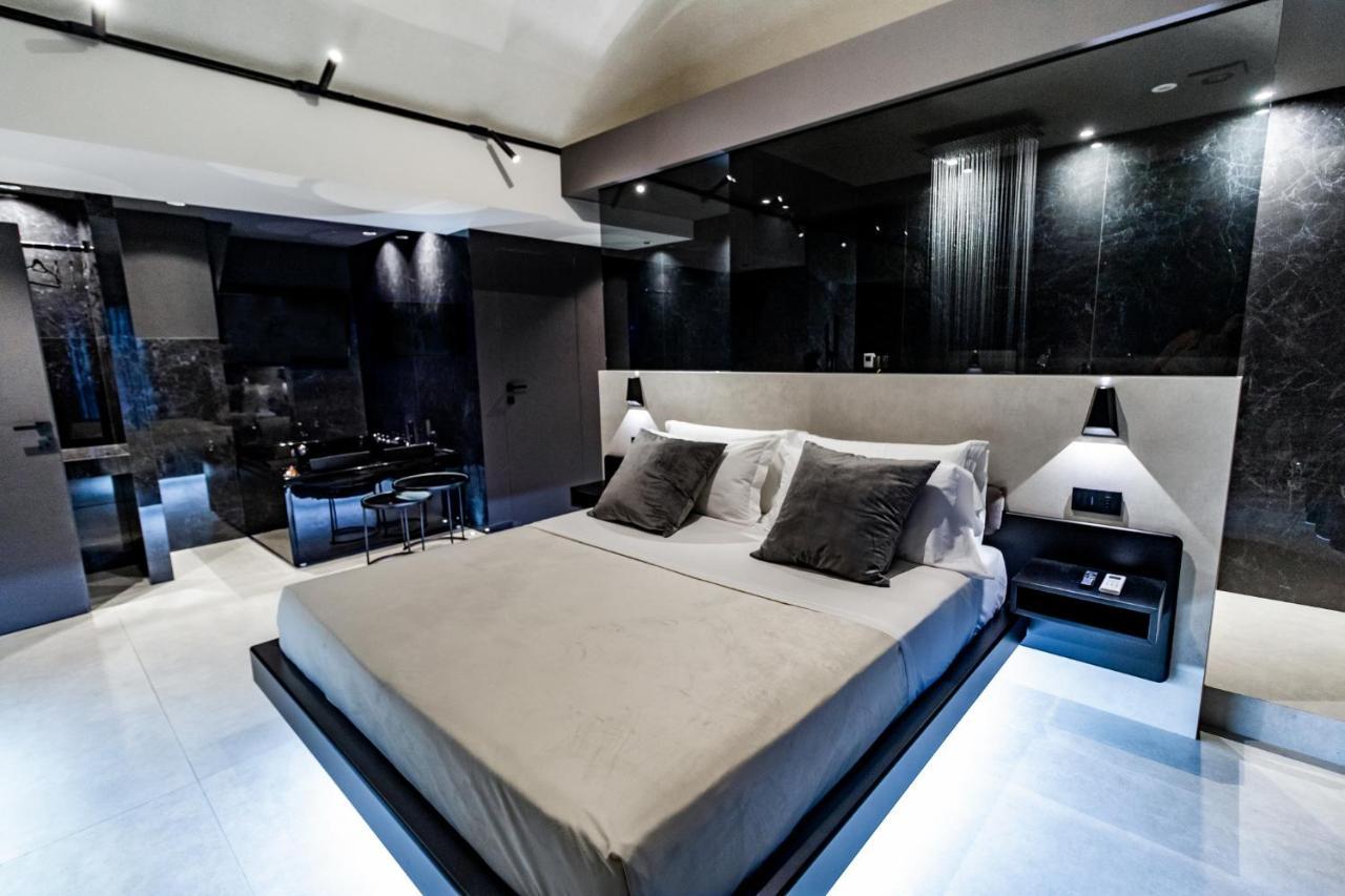 4 Suites " Unconventional Living Rooms " Catania Ngoại thất bức ảnh