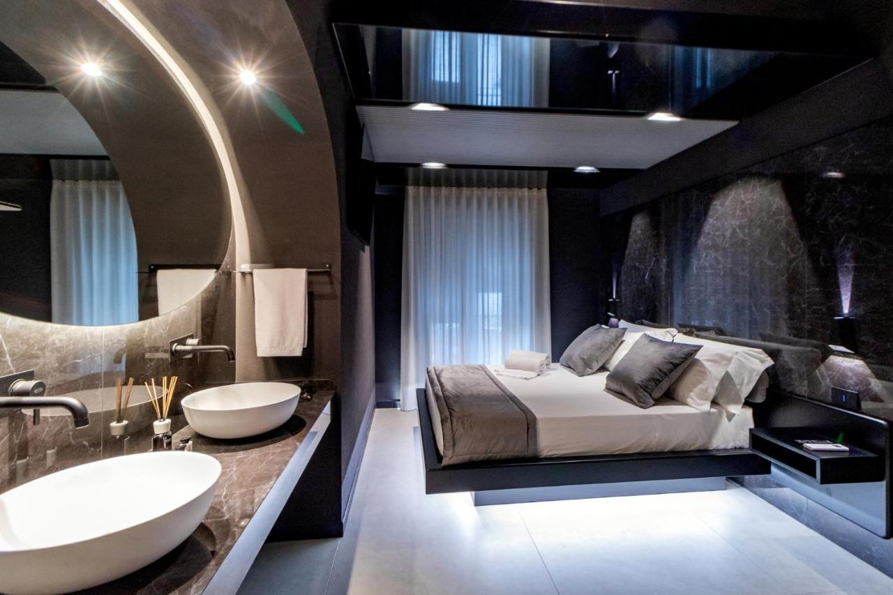 4 Suites " Unconventional Living Rooms " Catania Ngoại thất bức ảnh